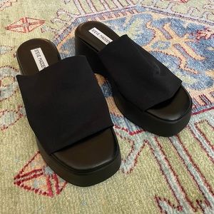 Trendy Platform Steve Madden Slip On Sandals - Slinky30
